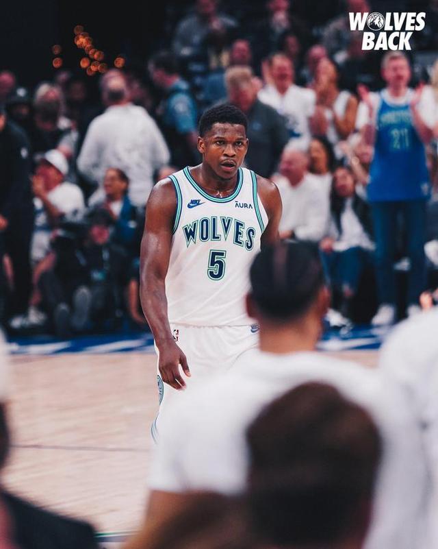 九游网页版-密尔沃基食人魔