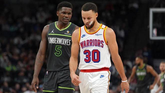 九游网页-库里36分美国逆转塞尔维亚进决赛视频